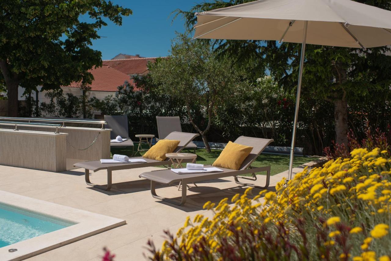 Pool Apartments Galeb نوفاليا المظهر الخارجي الصورة