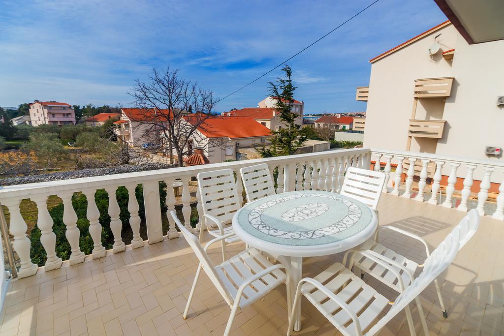 Pool Apartments Galeb نوفاليا الغرفة الصورة